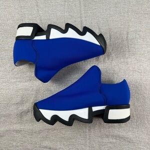 IRI WES Women’s size‎ 5 Cobalt Blue Low Top Slip On Sneaker